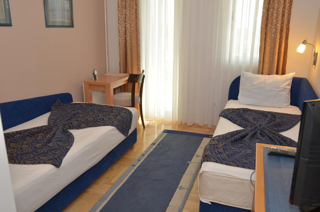 Hotel Dragovic Smederevo Room photo